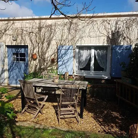 La Maisonnette 301 *