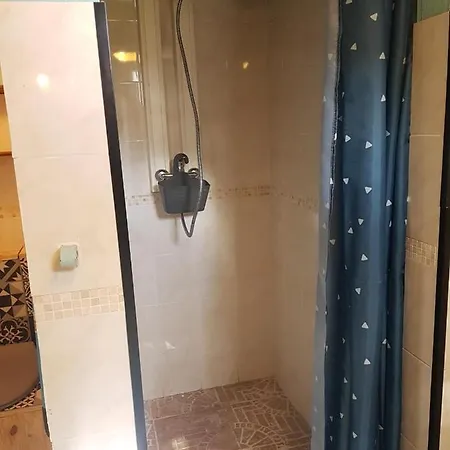 La Maisonnette 301 *