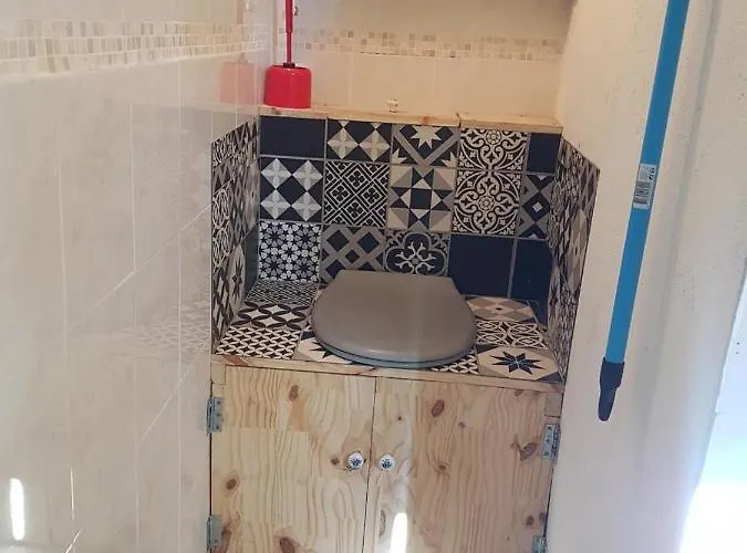 La Maisonnette 301 *